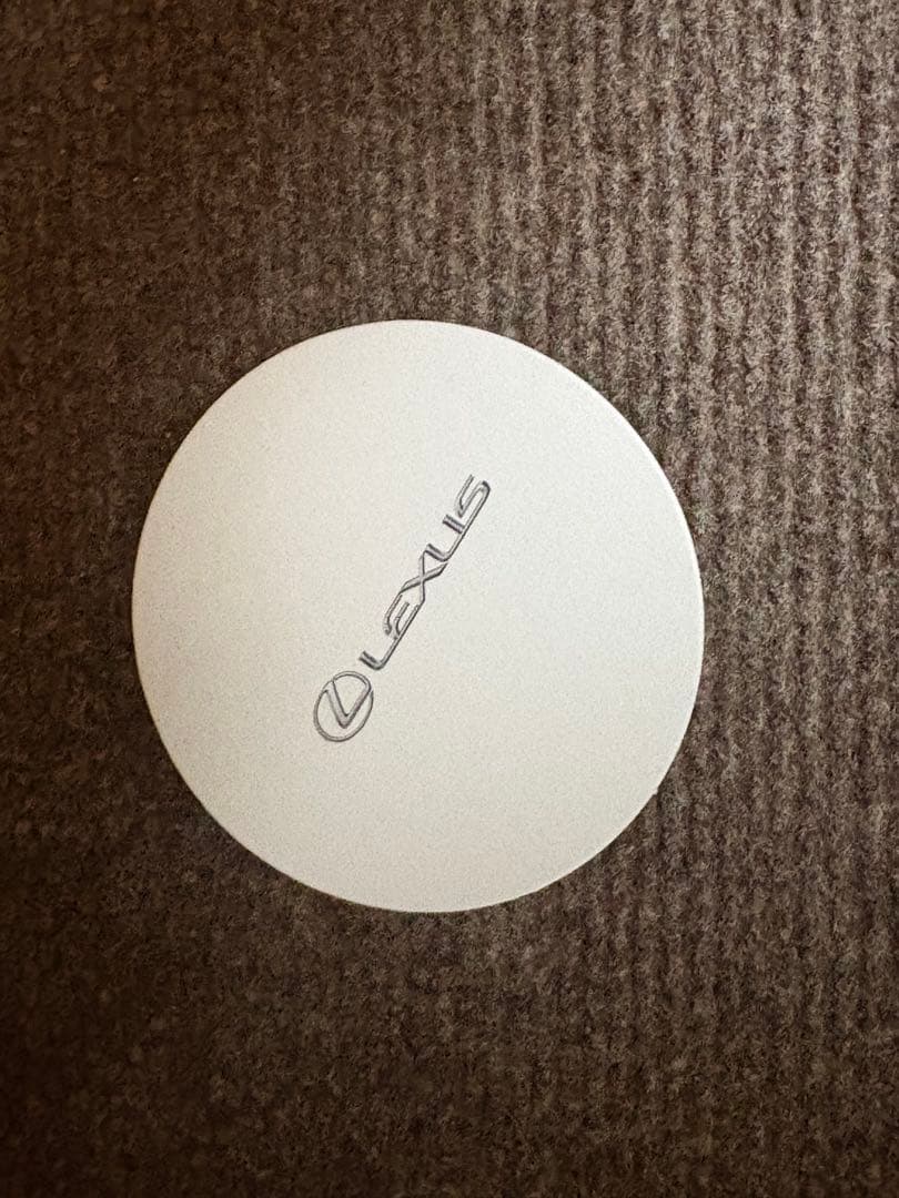 オートアート 1/18レクサス LC500 メタリック・ホワイト