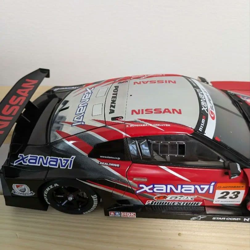 オートアート 1/18 R35 GT-R ミニカー