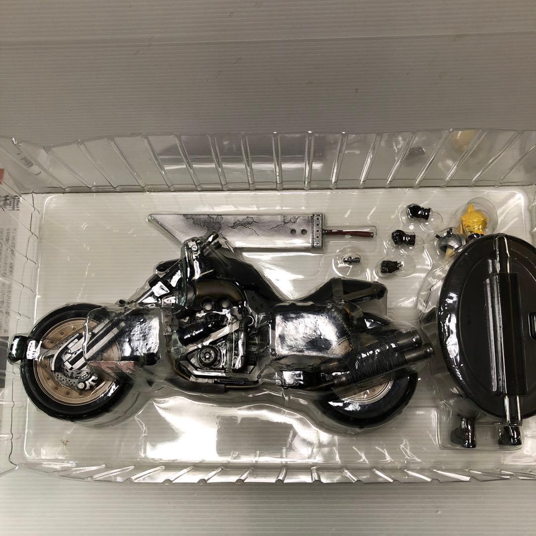 ファナルファンタジー　クラウド・ストライフ＆ハーディ=デイトナ