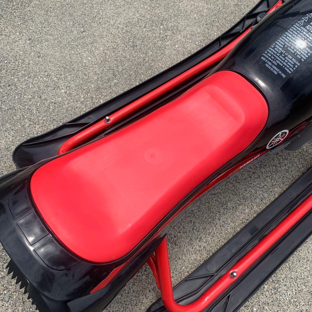 ヤマハ　スノーモービル型　ソリ　子供用