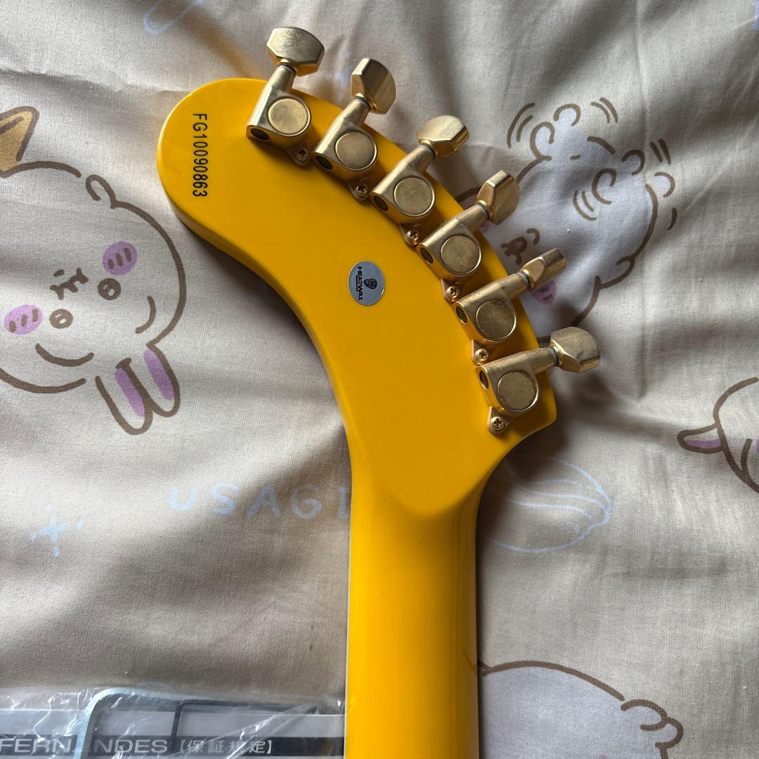 HIDE yellow Heart ギター　zo-3