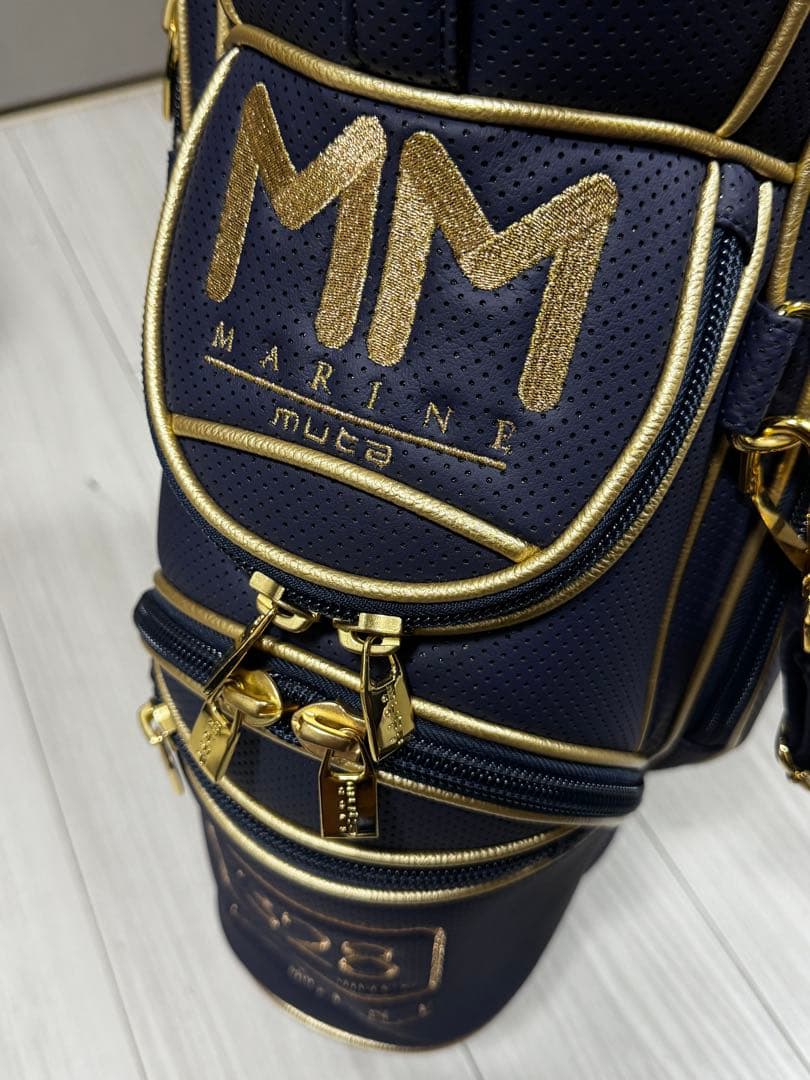 ムータマリン パンチングエシカルレザー スタンドキャディバッグとヘッドカバー