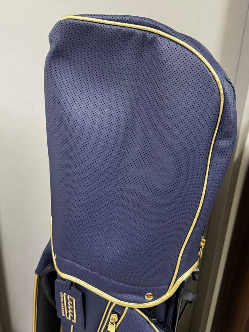 ムータマリン パンチングエシカルレザー スタンドキャディバッグとヘッドカバー