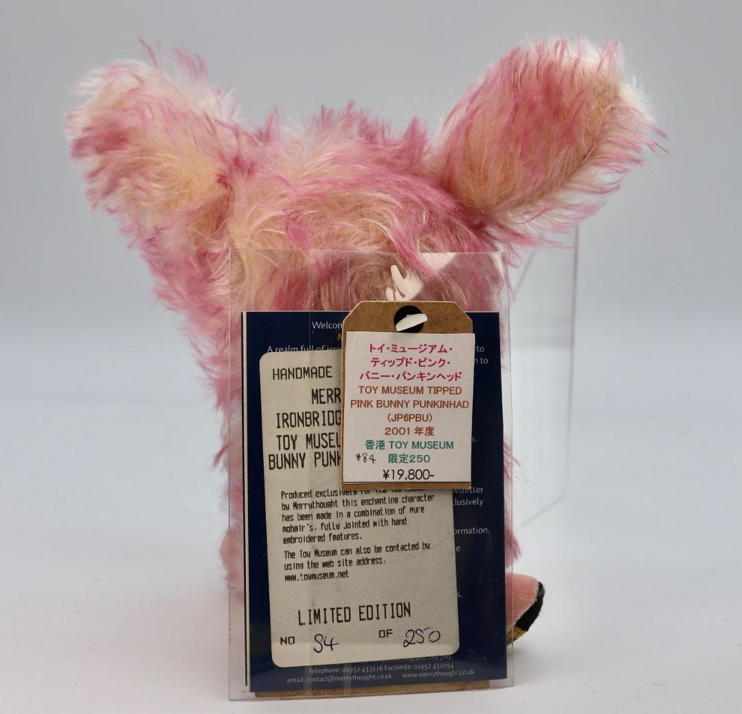 コレクション TOY MUSEUM TIPPED PINK BUNNY PUNKINHEAD