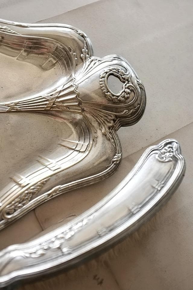 1900s フランス アールデコ 銀の蔦葉とダストパン＆ブラシ アンティーク