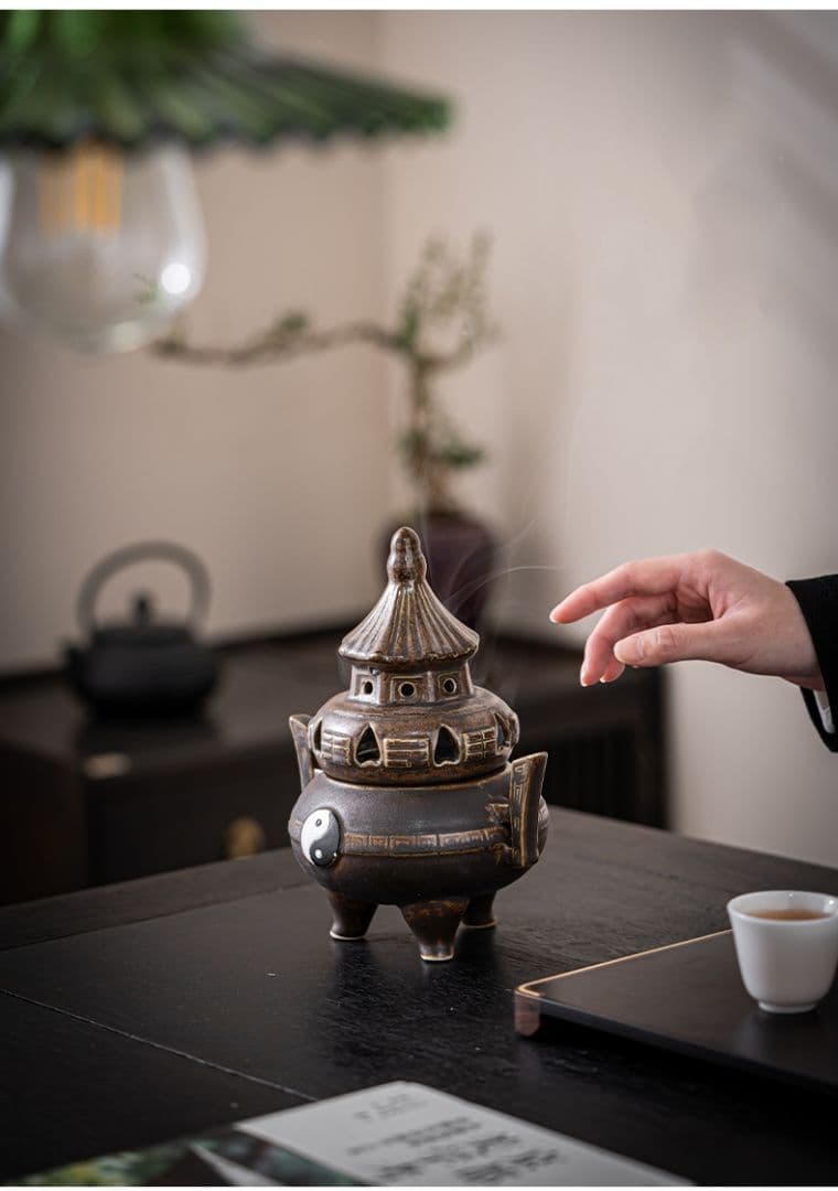 磁器香炉 太極香炉 茶道具　香道具 現代工芸品 美術品 置物