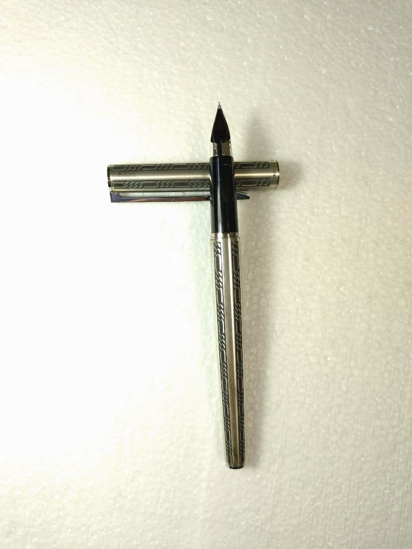 d*7様 パイロット　グランディ〈M〉14K 装飾的なシルバーメタル万年筆