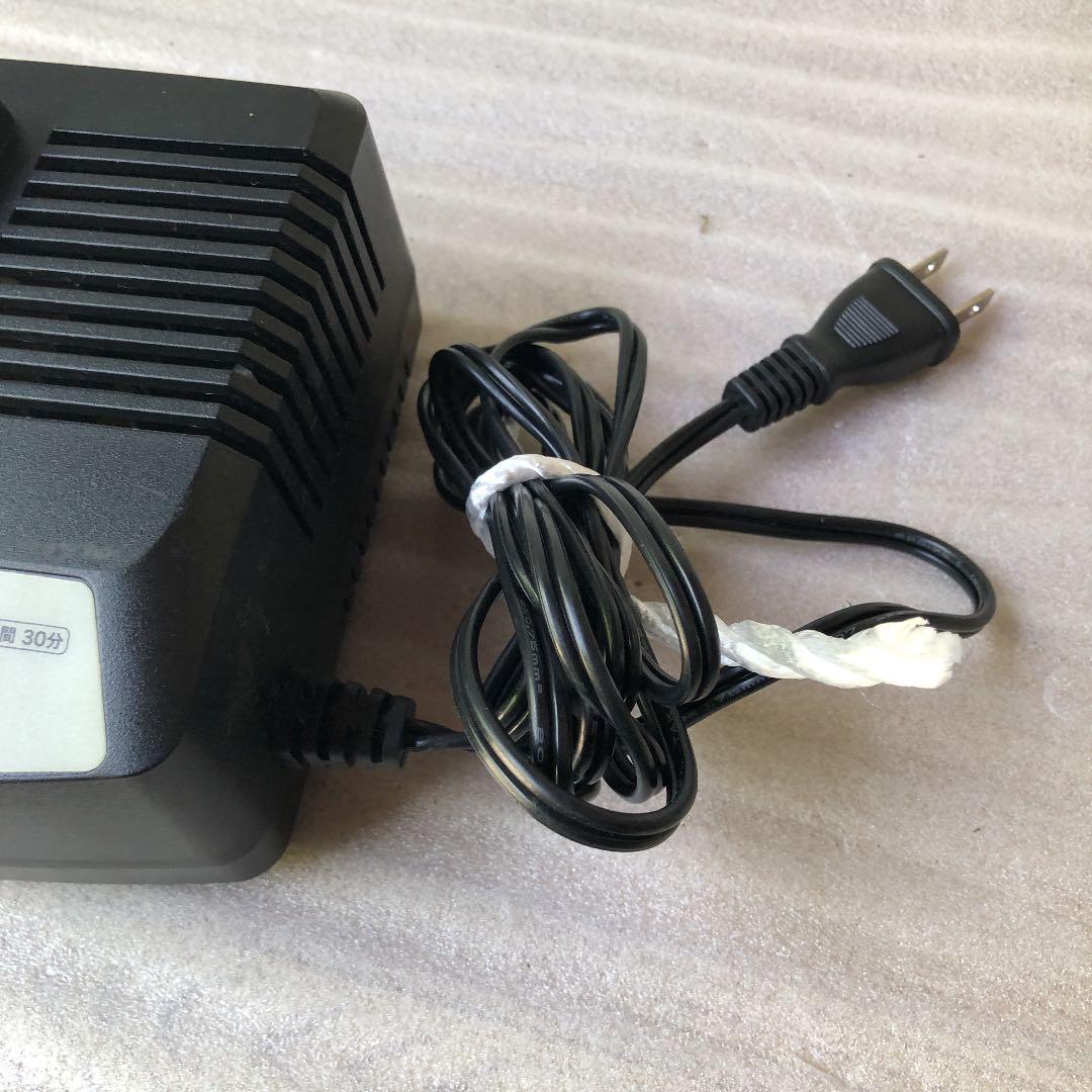 藤原商会　12ボルト用充電器