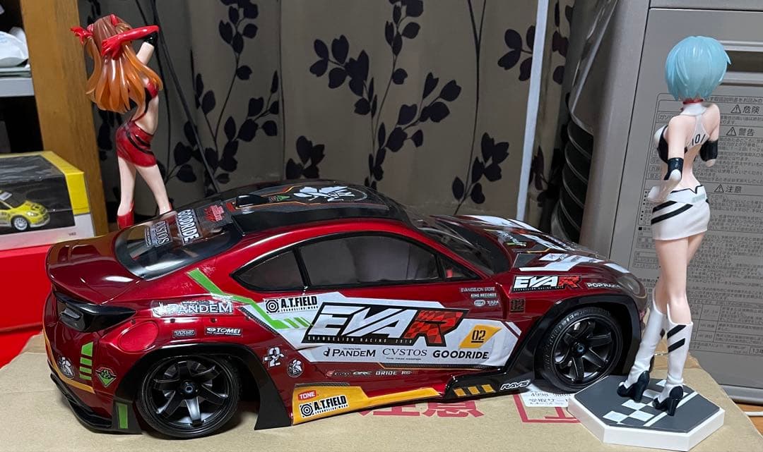 1/10アディクション、ヨコモ　PANDEM GR86 エヴァレーシング仕様