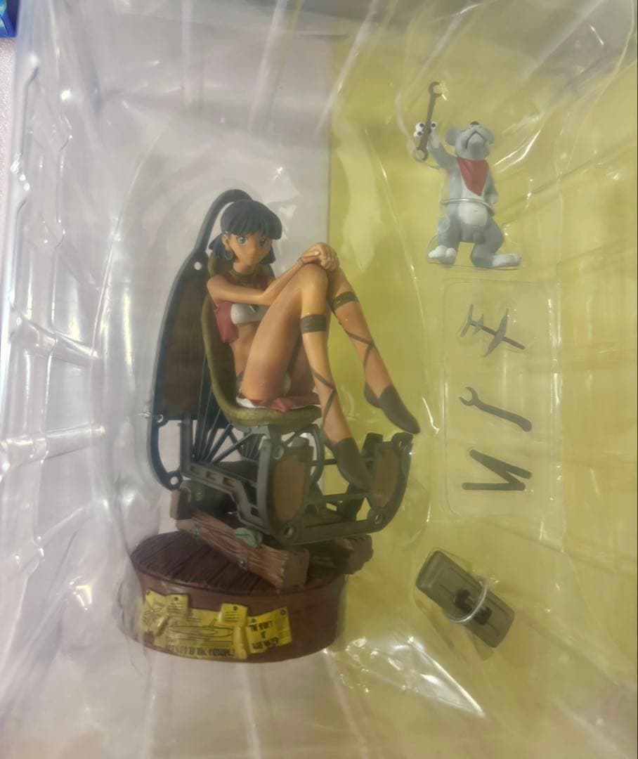 美品　ふしぎの海のナディア DVD-BOX フィギュア　ケース付き　庵野秀明