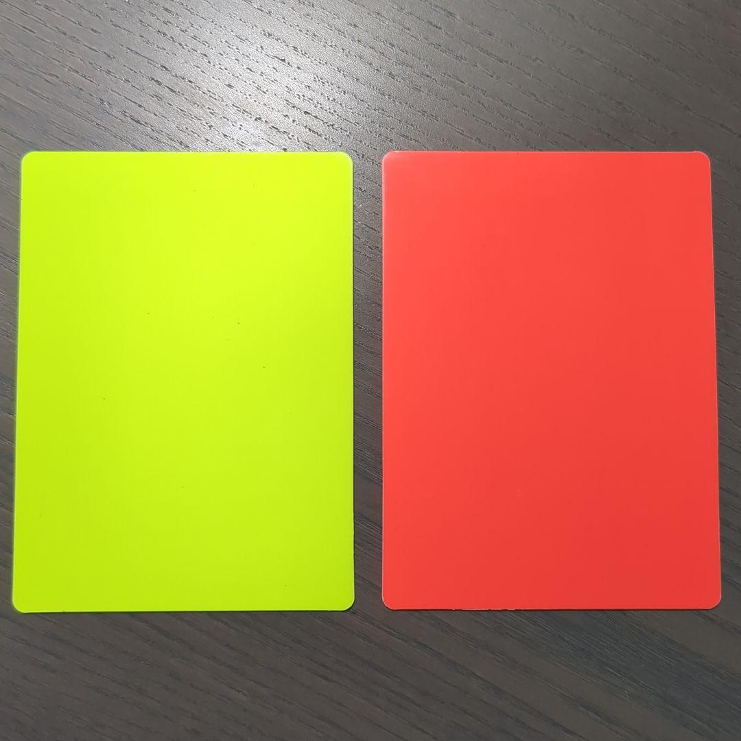 【貴重FIFA支給品】2018FIFAワールドカップ イエローカードレッドカード