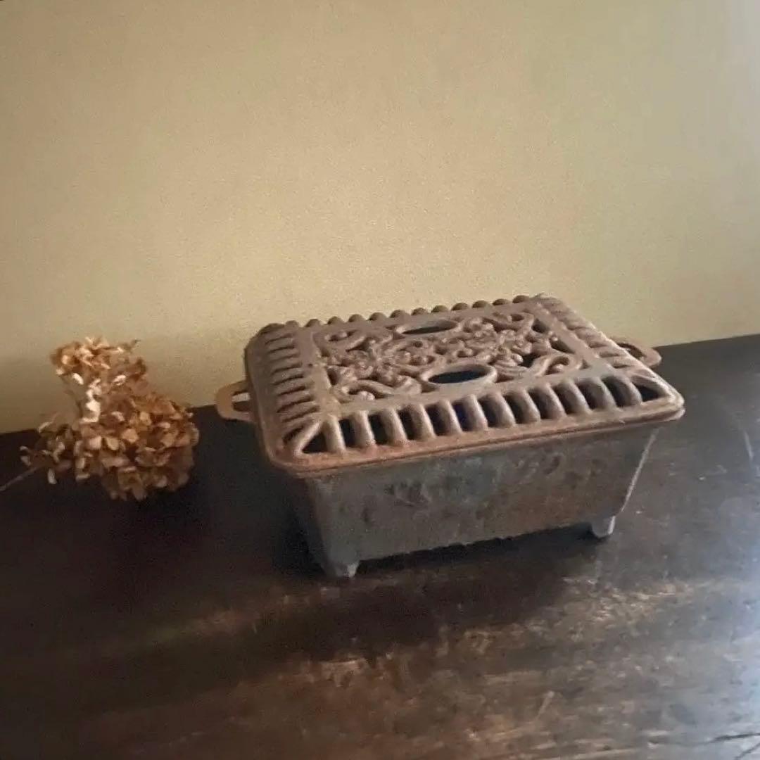 行火　豆炭あんか　鋳物　鉄　古道具　当時物　ガーデンオブジェにも