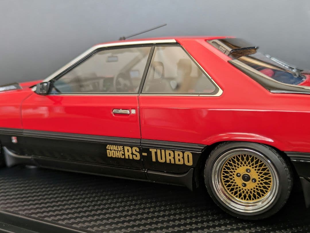 イグニッションモデル 1/18 スカイライン 2000 RS-Turbo R30