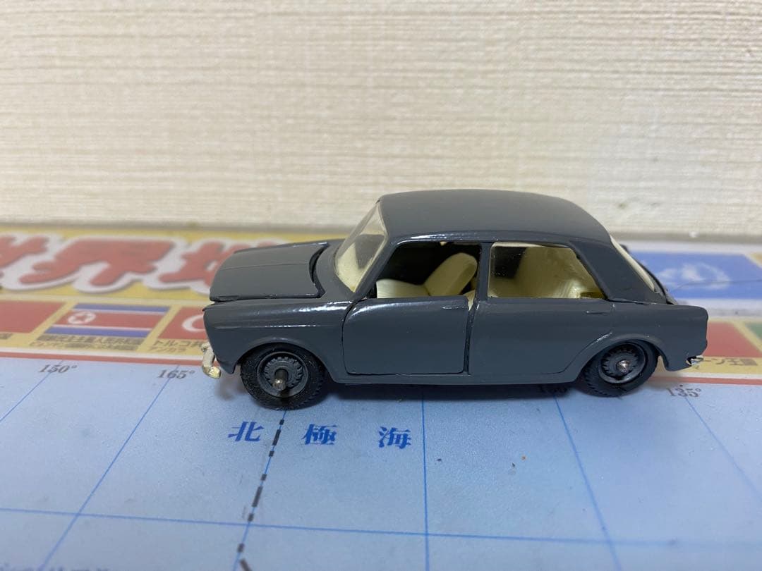 【希少】ソ連製 ミニカー イノチェンティ モーリス IM3 1/43 箱付き