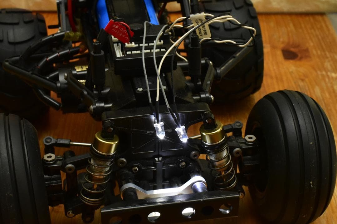 タミヤ コミカルグラスホッパー WR-02CB フルセットファインスペック白/黒