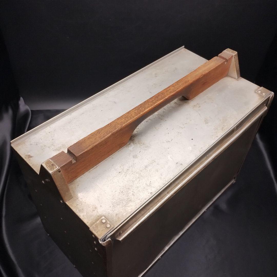 ◼️昭和レトロ◼️アルミ 出前箱 横型 4段