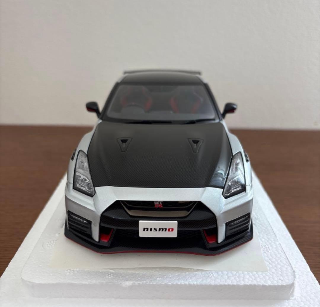 ミニカー AUTO ART GT-R nismo 18/1