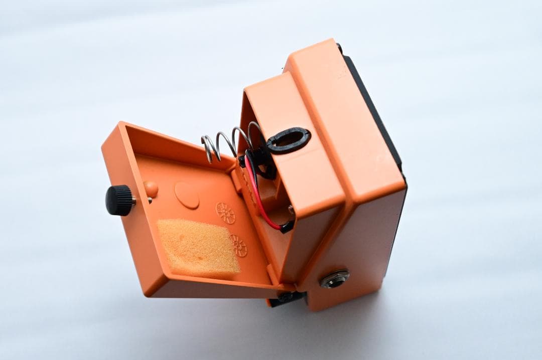 BOSS DS-2 Turbo Distortion 箱あり、取説あり