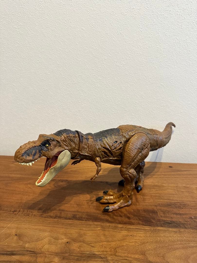 マテル　ジュラシックワールド　ダメージTレックス・モササウルスフィギュアセット