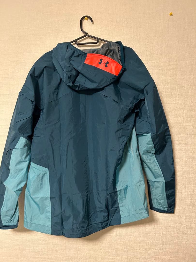 Under Armour ウィンドブレーカー メンズ　XL