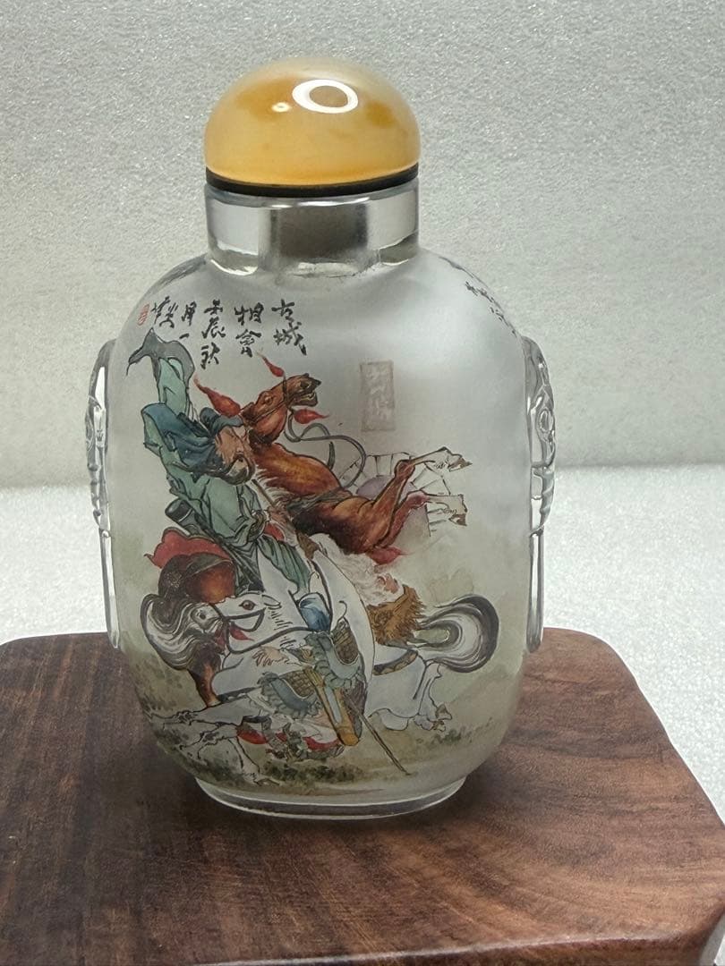 ガラス製スナップボトル 馬に乗った武士の絵