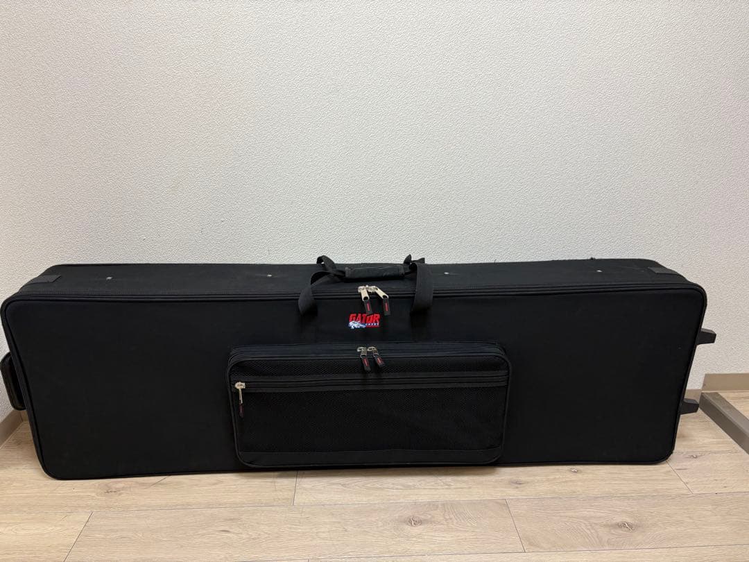ローランド シンセサイザー RD-300NX GATOR CASES 付き