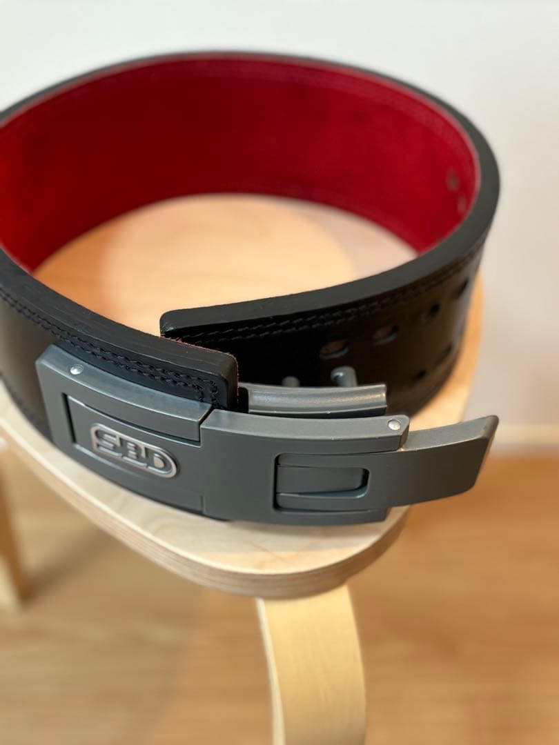 SBD POWERLIFTING トレーニングベルト ブラック/レッド