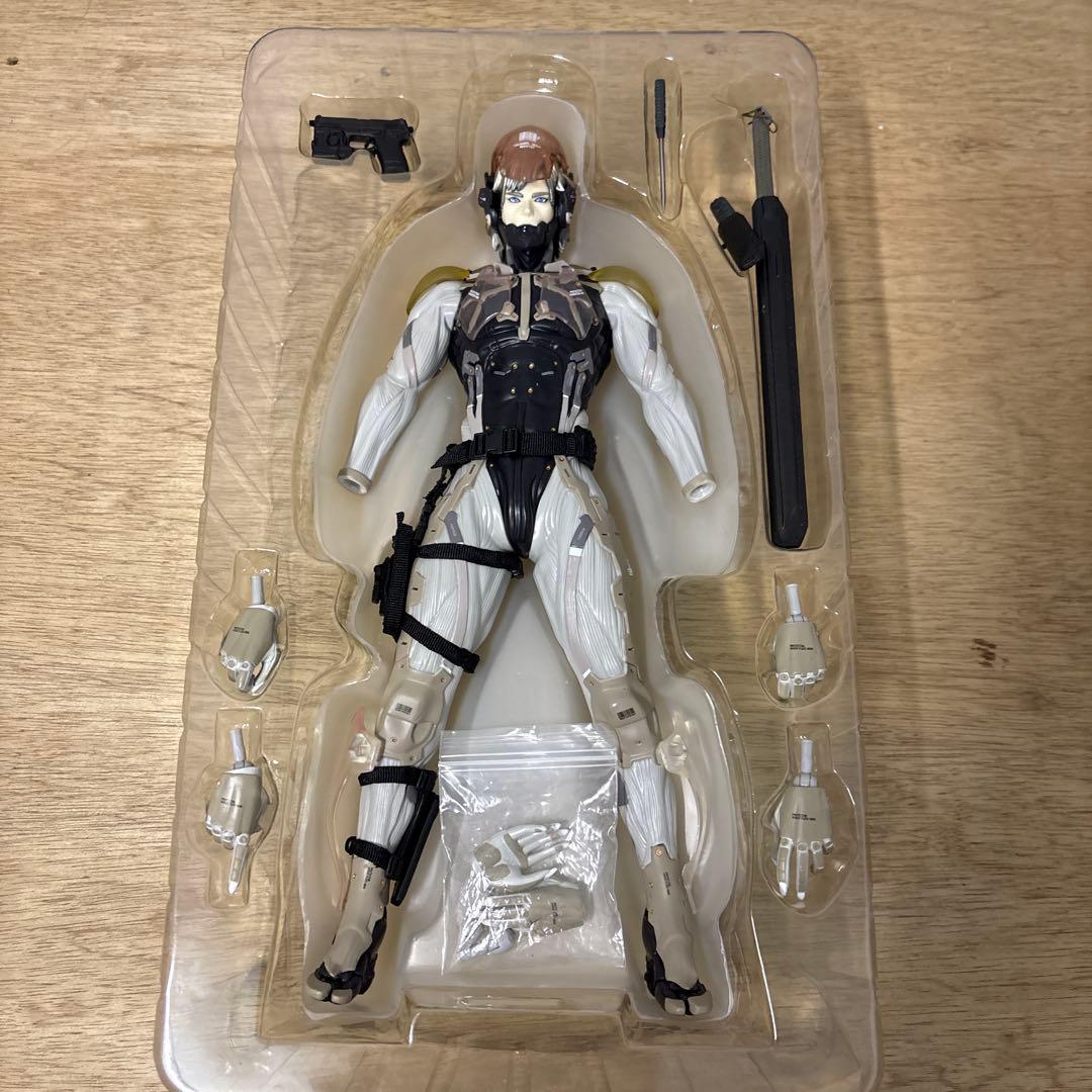 メタルギアソリッド4 RAH 雷電 メディコムトイ　訳アリ