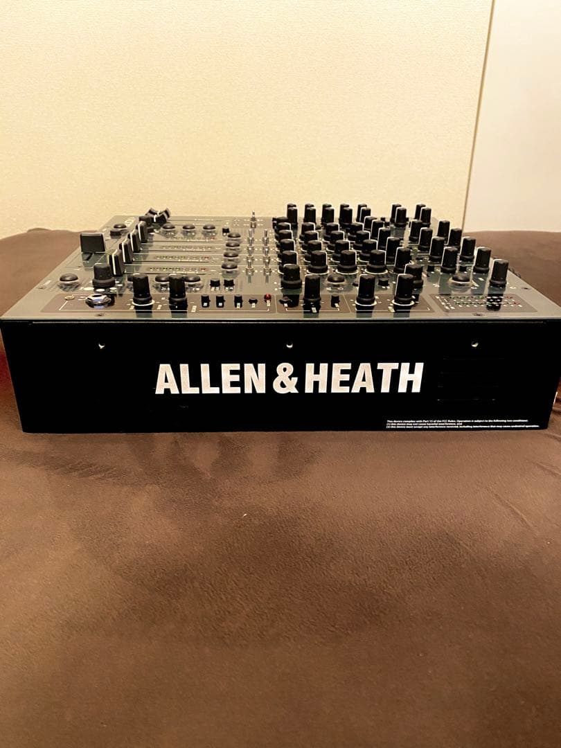 SSS Allen & Heath Xone:92 DJミキサー