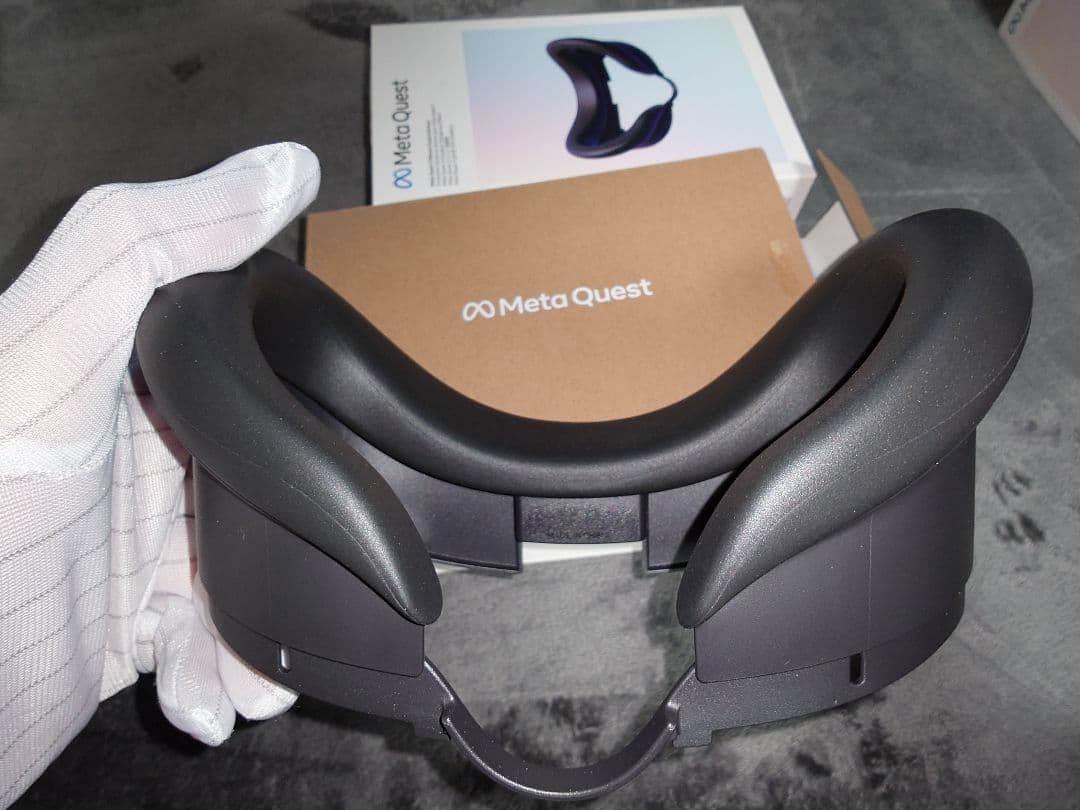 メタクエスト3 128GB 純正周辺機器3点付き