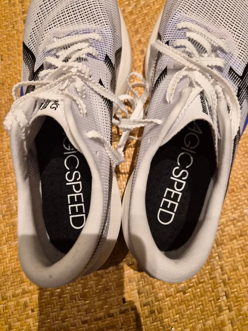 ASICS　マジックスピード5