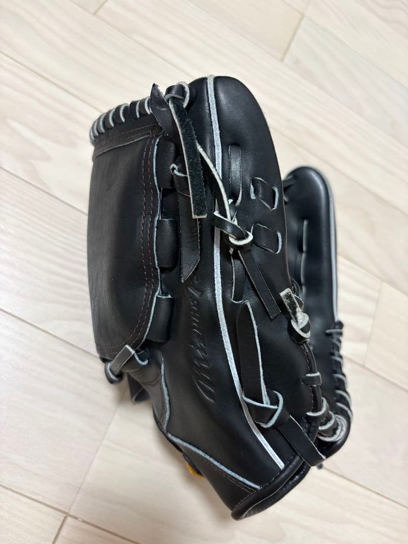こ*け様 ミズノプロ 硬式グローブ 右投手用 11サイズ