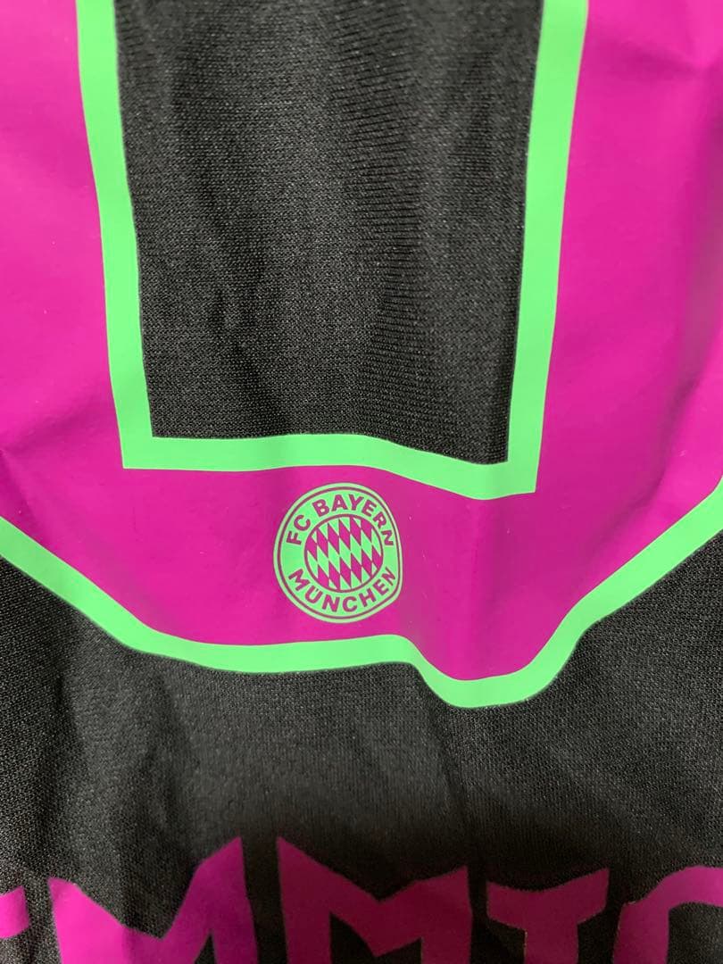 バイエルンミュンヘン23/24 アウェイ ユニフォームM キミッヒ選手