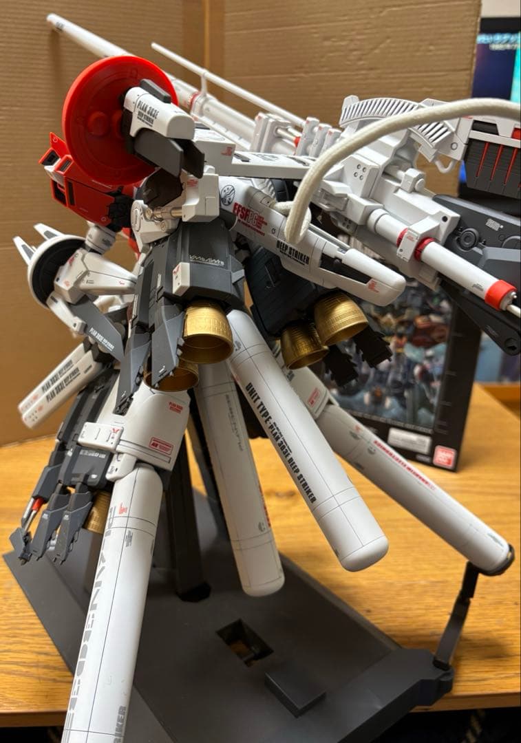 MG PLAN303E ディープストライカー　完成品