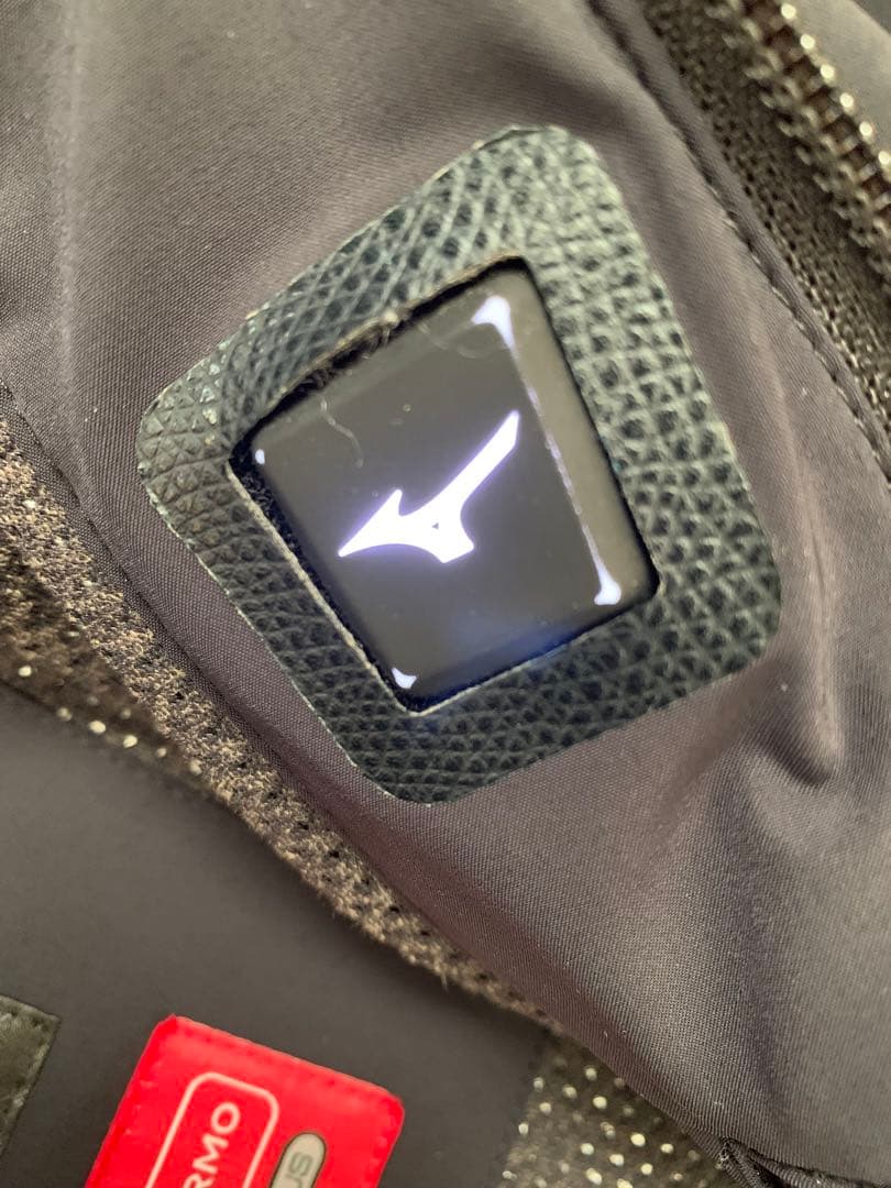 ミズノ スキーウェア ヒーター付き 上位モデル 1/2ジャケット画像