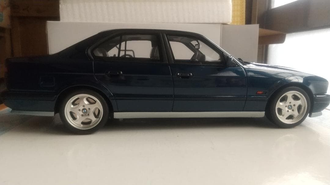 OTTO 1/18  E34 M5 ブルー （限定品）