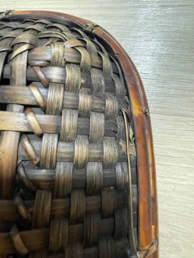 アンティーク 花籠／古道具 花器／竹籠 バスケット（山葡萄系素材？） 伝統工芸