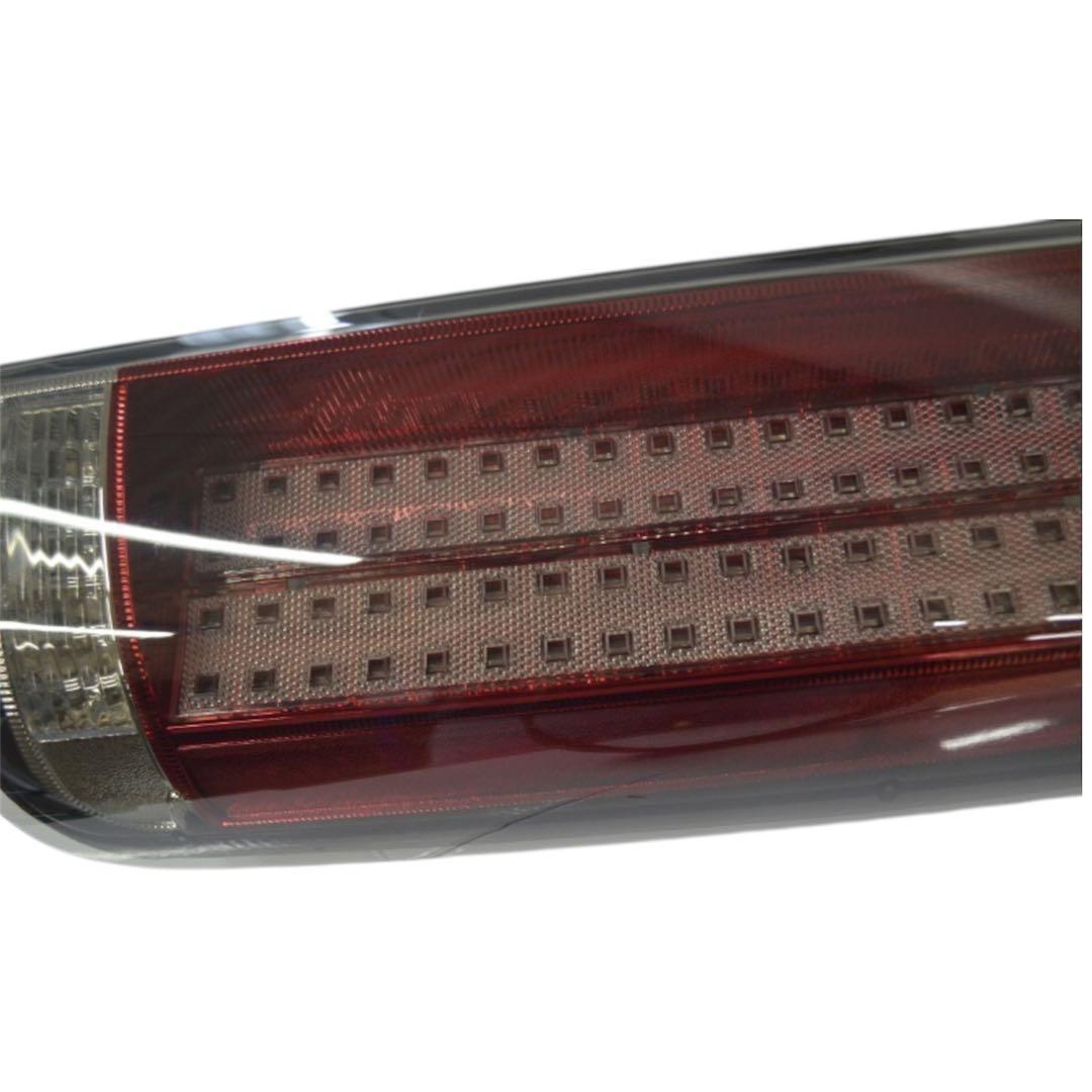 ハイエース 200系 テールライト 縦ライン LED テールランプ　【レッド】