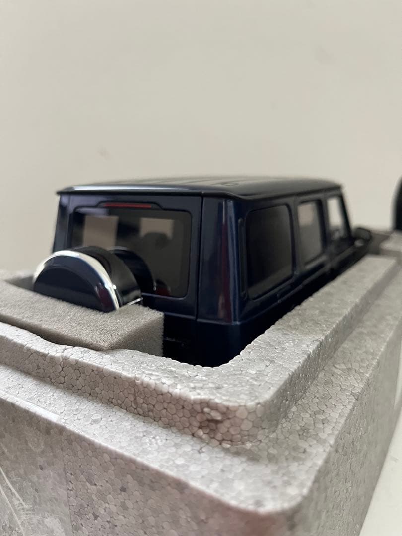 ベンツGクラス G500 AMGライン 限定品1/18スケール　NOREV