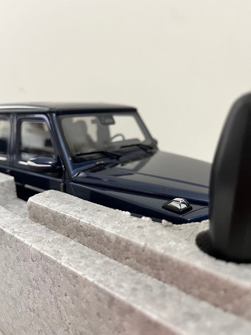 ベンツGクラス G500 AMGライン 限定品1/18スケール　NOREV