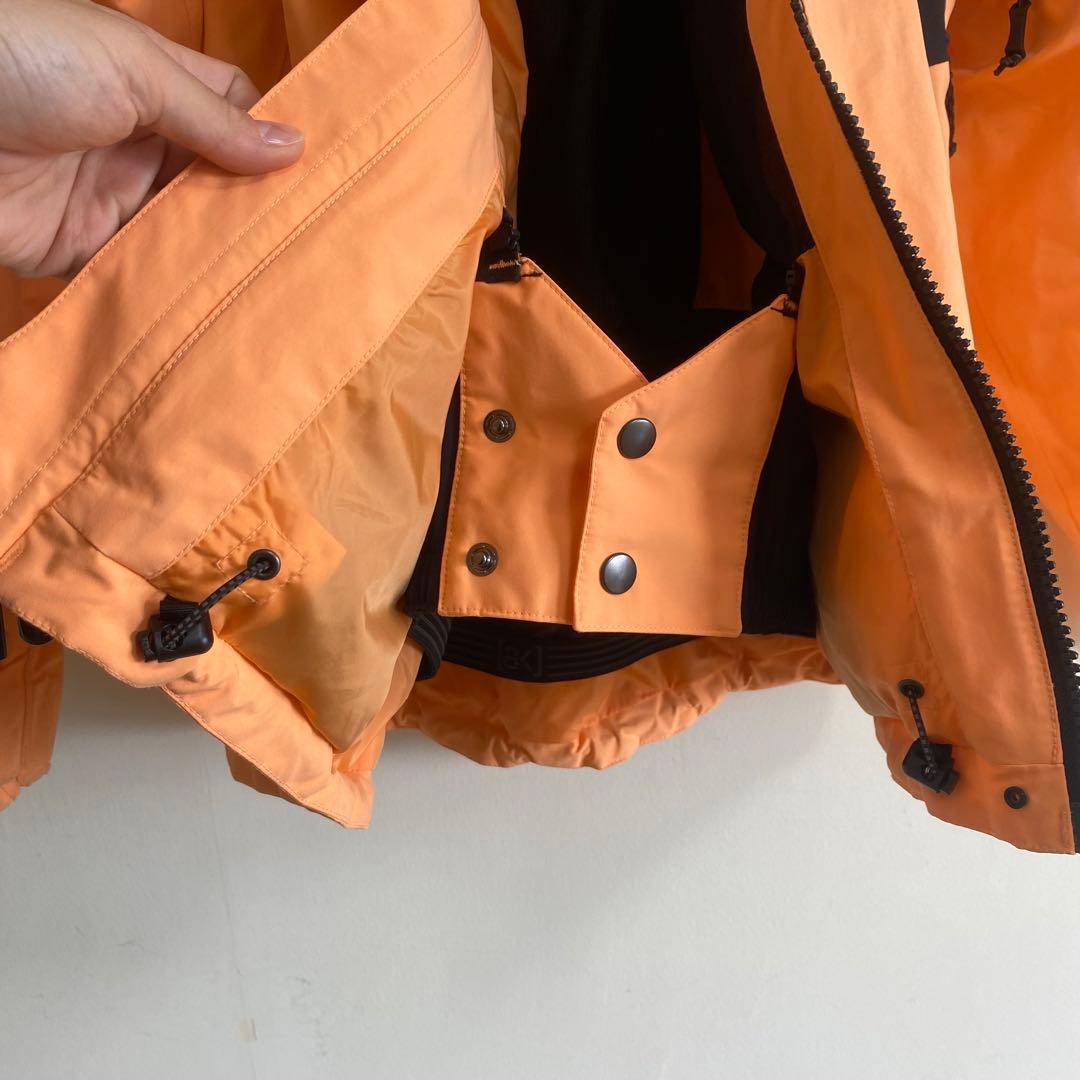 Burton [ak] GORE-TEX スノーボードジャケット23-24モデル