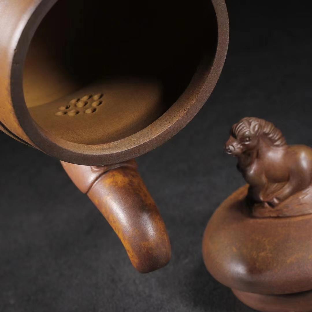 中国古美術・宜興原鉱底槽清泥紫砂壺 龍馬精神・紫砂壺・底款:朱可心紋・朱泥・急須