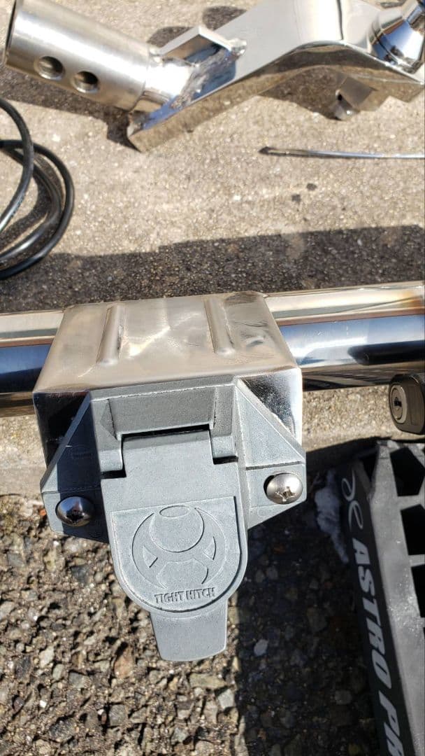 ヒッチメンバー　トレーラー