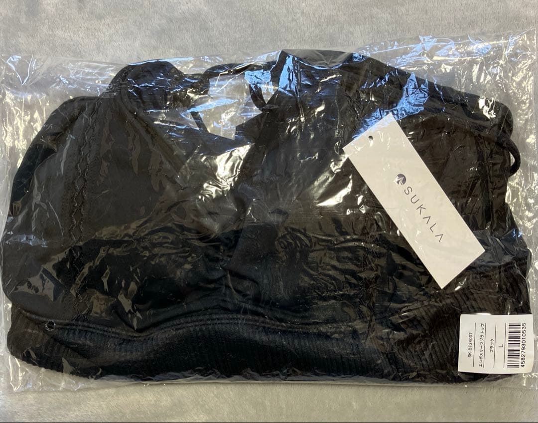 エンボスリーフブラトップ　SUKALA