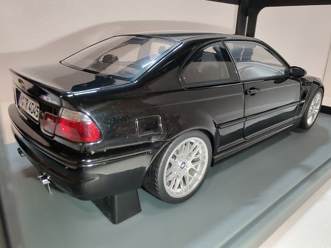 オートアート  M3 CSL E46 1/18 ブラック
