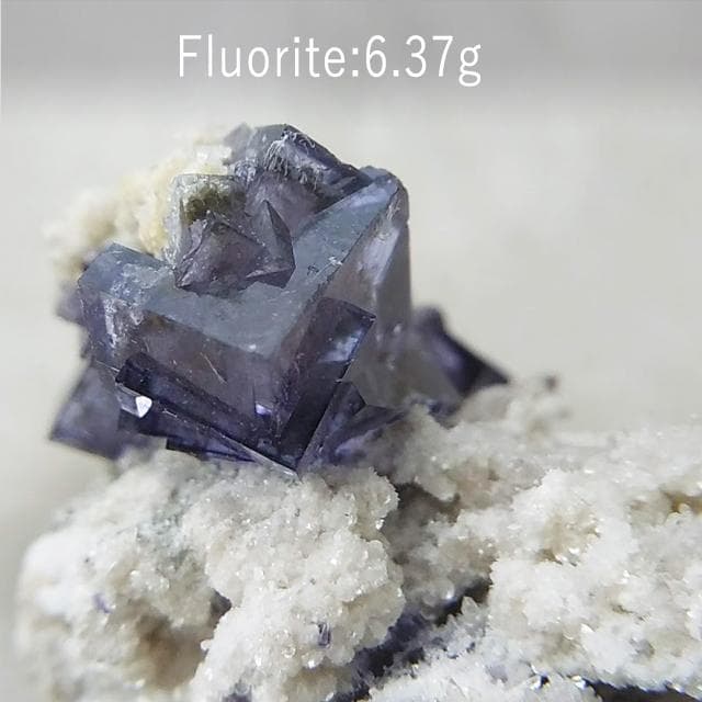 6.37g　貴婦人風フローライト　鉱物標本　フローライト