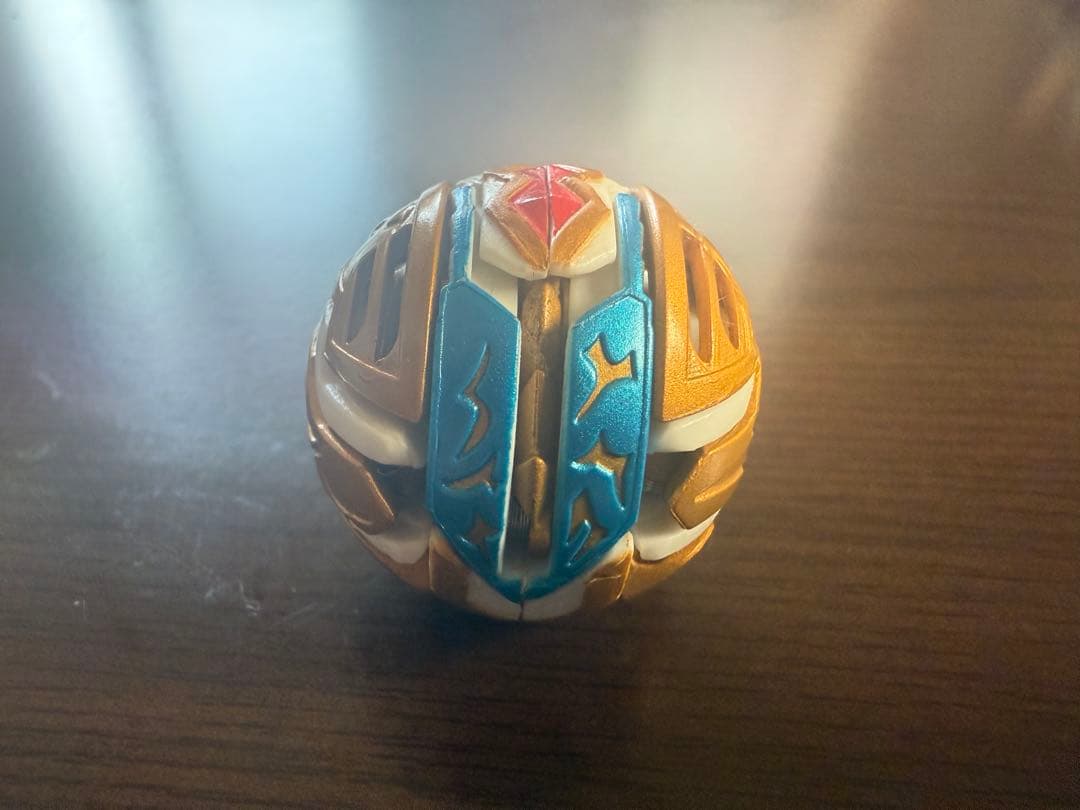 爆TECH爆丸　統タヴァネル　光属性