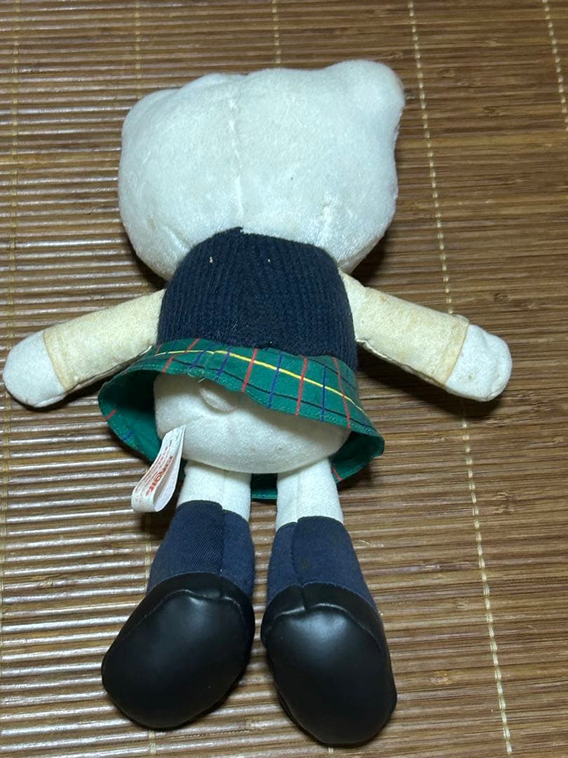 レア　ハローキティ 女子高生 制服 ぬいぐるみ ハイソックス 希少　エイコー