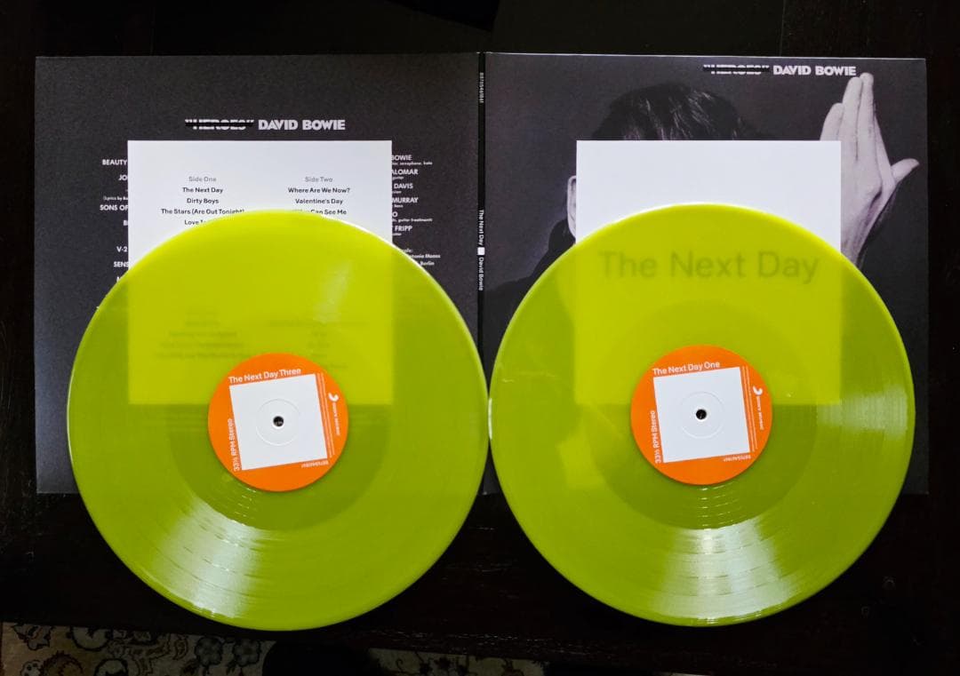 k*n様 美品 デヴィッドボウイ 「The Next Day」 カラー２枚組LP