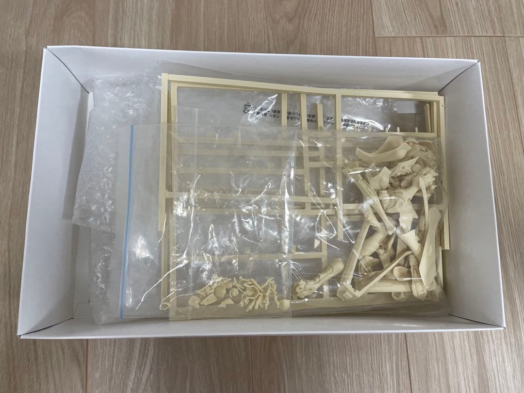 ファイブスター物語　1/100 ジ・エンプレス with マグダル&デプレ